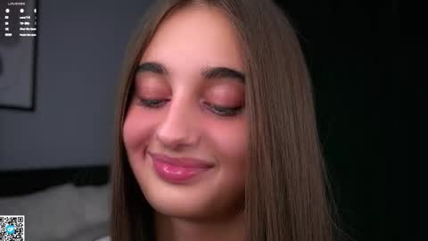 Isabella online show from 11/04/25, 01:27