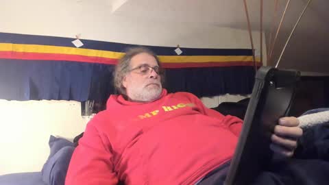 Snapshot of czechlove chatting on 01/09/25, 09:16 Andrew Thomas online show from 01/09/25, 09:16