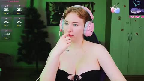 Donna online show from 11/30/25, 05:17