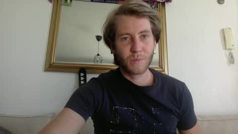 Snapshot of d3nnis_123 chatting on 02/18/25, 10:38 d3nnis_123 online show from 02/18/25, 10:38