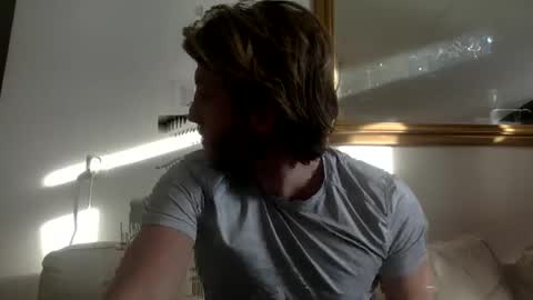 Snapshot of d3nnis_123 chatting on 02/19/25, 03:05 d3nnis_123 online show from 02/19/25, 03:05