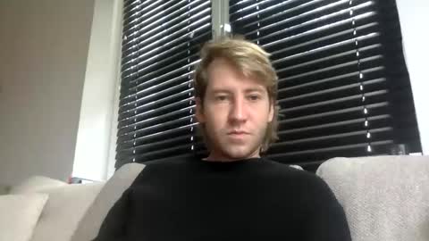 Snapshot of d3nnis_123 chatting on 10/20/25, 07:31 d3nnis_123 online show from 10/20/25, 07:31