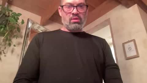 d4ddy858 online show from 12/22/25, 03:14