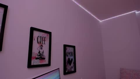 darling online show from 12/18/25, 06:52