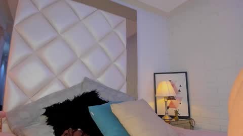 Kim online show from 12/31/24, 08:26