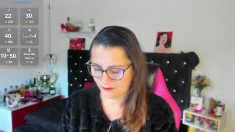 Mia  online show from 02/18/25, 12:17