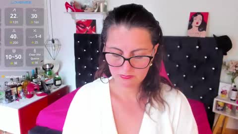 Mia  online show from 02/25/25, 06:20