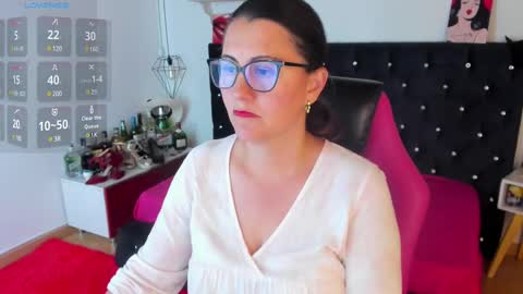 Mia  online show from 03/04/25, 03:48