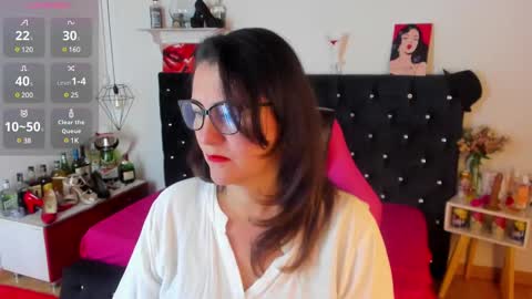 Mia  online show from 03/09/25, 11:14