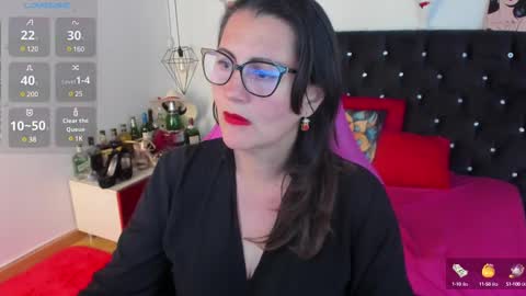 Mia  online show from 03/10/25, 03:41