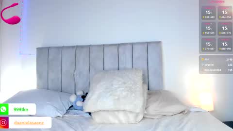 Daniela Saenz online show from 03/06/25, 02:51