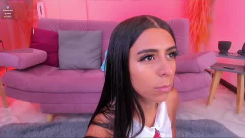 Daniela  online show from 11/18/25, 12:20