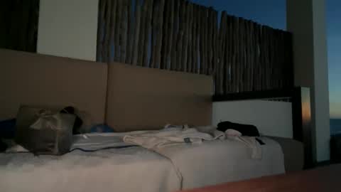 Jewbb online show from 04/10/26, 02:06