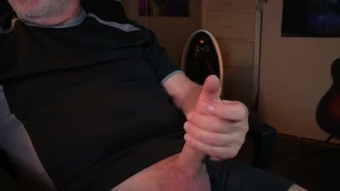 dadbate23 online show from 04/01/26, 02:23