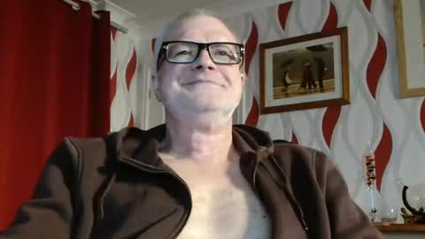 Brian ... online show from 03/06/25, 09:09