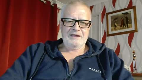 Brian ... online show from 10/07/25, 08:06