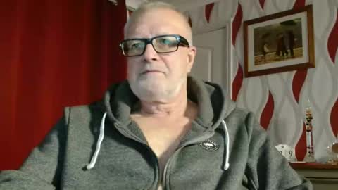 Brian ... online show from 10/29/25, 09:05