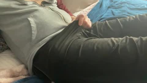 daddnextdoor online show from 04/19/26, 07:05