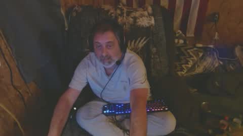 Snapshot of daddy38345 chatting on 12/15/24, 07:21 daddy38345 online show from 12/15/24, 07:21