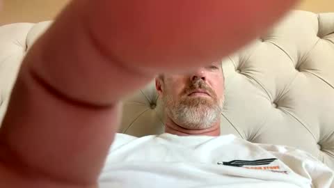 Snapshot of daddy_likes_it__ chatting on 05/17/26, 12:30 daddy_likes_it__ online show from 05/17/26, 12:30