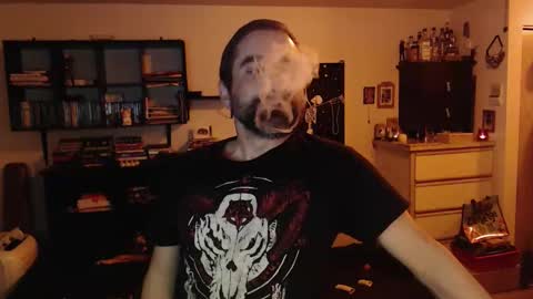 daddy_werewolf online show from 04/13/26, 07:47