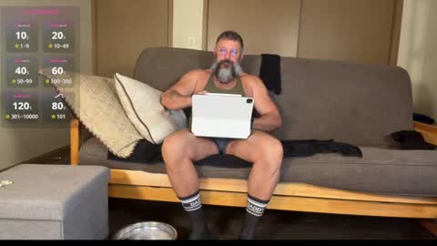 Snapshot of daddydawgdriller chatting on 06/16/26, 01:03 Daddy Dawg Driller online show from 06/16/26, 01:03