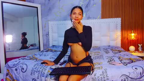 JAZMIN online show from 02/15/25, 07:39