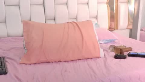 JAZMIN online show from 11/21/25, 09:24