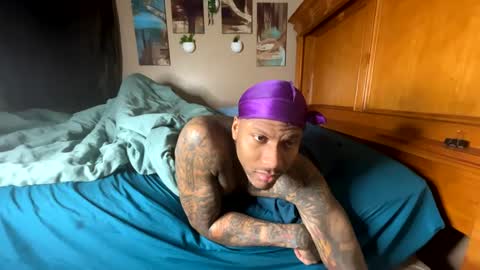 Snapshot of daddyjanimal chatting on 12/15/24, 10:39 sexy tatted king bbc online show from 12/15/24, 10:39