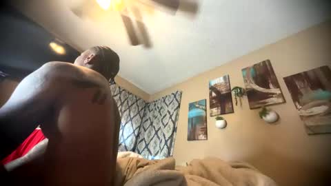 Snapshot of daddyjanimal chatting on 05/22/26, 02:33 sexy tatted king bbc online show from 05/22/26, 02:33