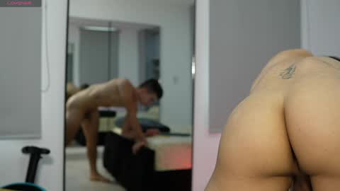 Snapshot of daddyrich4u chatting on 05/22/26, 02:22 daddyrich4u online show from 05/22/26, 02:22