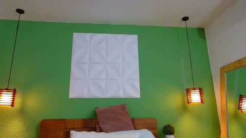 Valen online show from 03/12/25, 02:12