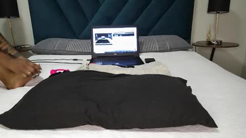 daddyslittleebony online show from 01/11/26, 08:25