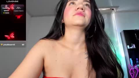 Snapshot of daddyspetite_ chatting on 03/18/26, 04:54 Lili online show from 03/18/26, 04:54