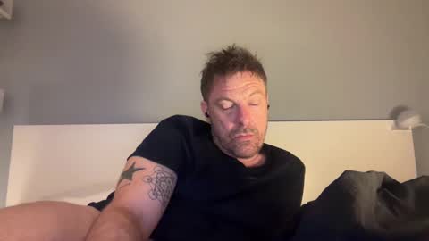 Snapshot of daddyswede23 chatting on 01/11/25, 06:03 daddyswede23 online show from 01/11/25, 06:03