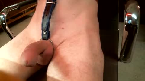 Snapshot of daddytimedeluxe chatting on 02/01/25, 12:18 DaddyTime online show from 02/01/25, 12:18