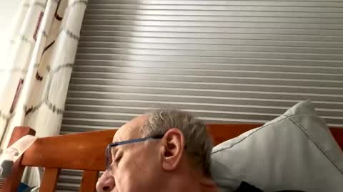 Snapshot of daddyweis chatting on 02/25/26, 03:38 daddyweis online show from 02/25/26, 03:38