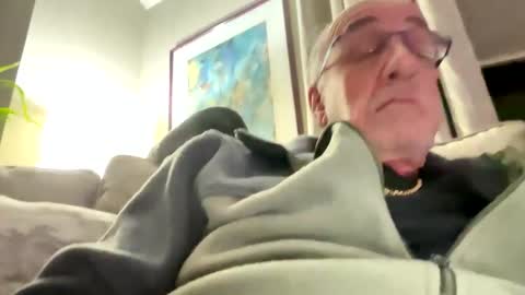 Snapshot of daddyweis chatting on 03/01/26, 04:25 daddyweis online show from 03/01/26, 04:25