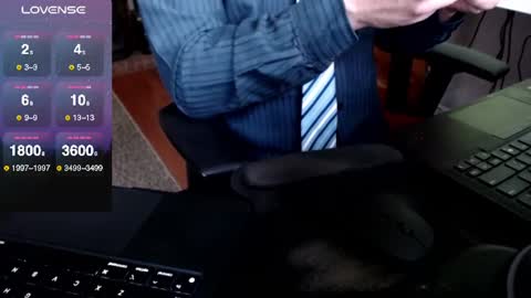 Snapshot of dadssecret69 chatting on 06/18/26, 02:54 DadsSecret online show from 06/18/26, 02:54