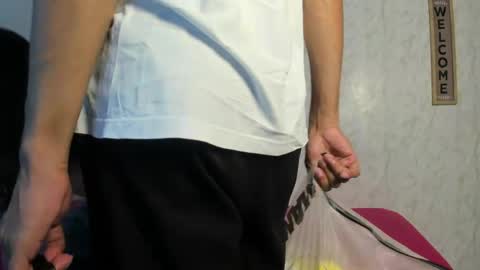 Snapshot of dady_show69 chatting on 05/13/26, 11:51 ALLAN online show from 05/13/26, 11:51