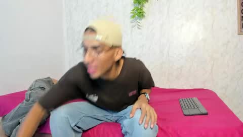 Snapshot of dady_show69 chatting on 06/04/26, 11:38 ALLAN online show from 06/04/26, 11:38