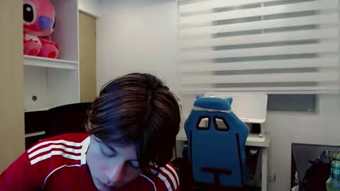 Snapshot of dae_lune chatting on 02/14/26, 01:24 dae_lune online show from 02/14/26, 01:24