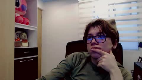 Snapshot of dae_lune chatting on 02/19/26, 08:49 dae_lune online show from 02/19/26, 08:49