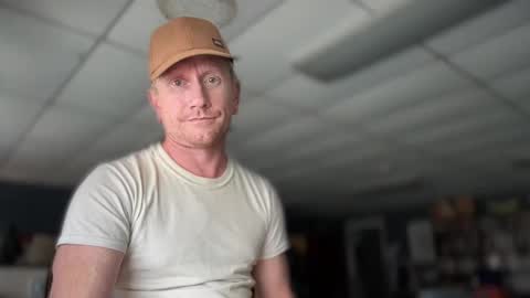 Snapshot of daemon456321 chatting on 09/08/25, 04:17 daemon online show from 09/08/25, 04:17