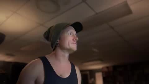 Snapshot of daemon456321 chatting on 10/15/25, 01:17 daemon online show from 10/15/25, 01:17