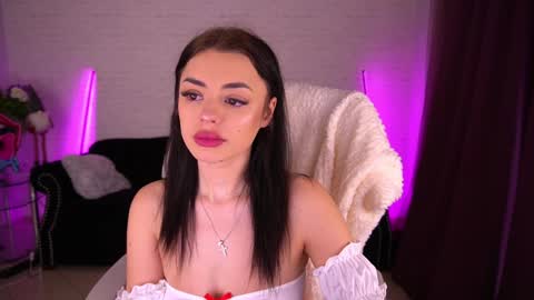 daenerys_daen online show from 12/19/24, 08:13
