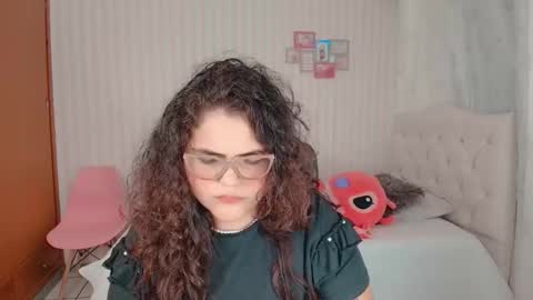 Snapshot of daeneryslove_doll chatting on 09/14/25, 11:59 daeneryslove_doll online show from 09/14/25, 11:59