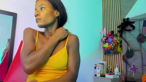 daffnelewis online show from 10/17/25, 11:24