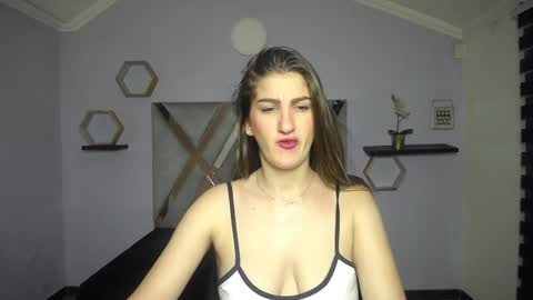 Dafne Castro online show from 09/28/25, 10:31