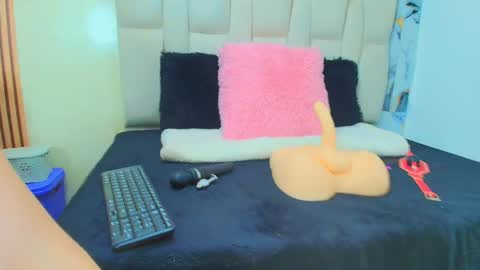 Dafne Castro online show from 03/04/26, 05:41